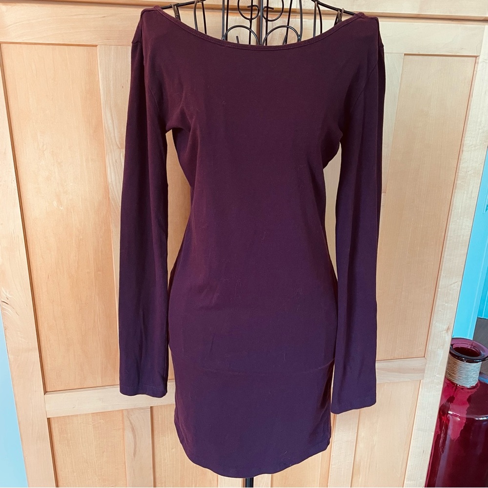 Forever 21 maroon long sleeve scoop neck and back Dress with stretch size M